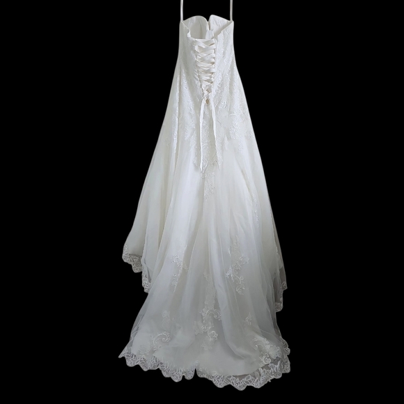 ANNA SORRANO "SUZETTE" STRAPLESS WEDDING GOWN WITH CHANTILLY EYELASH HEM - Picture 2 of 16